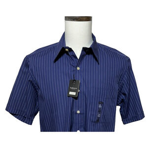 VanHeusen Shirt Mens Medium Blue Striped Button Up Short Sleeve Pocket NWT